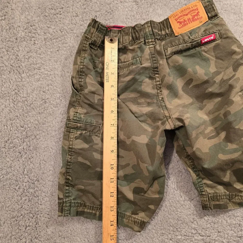 LEVI STRAUSS Green Camo Levi’s Cargo Shorts Adjustable Waist Boys Sz 7 Reg